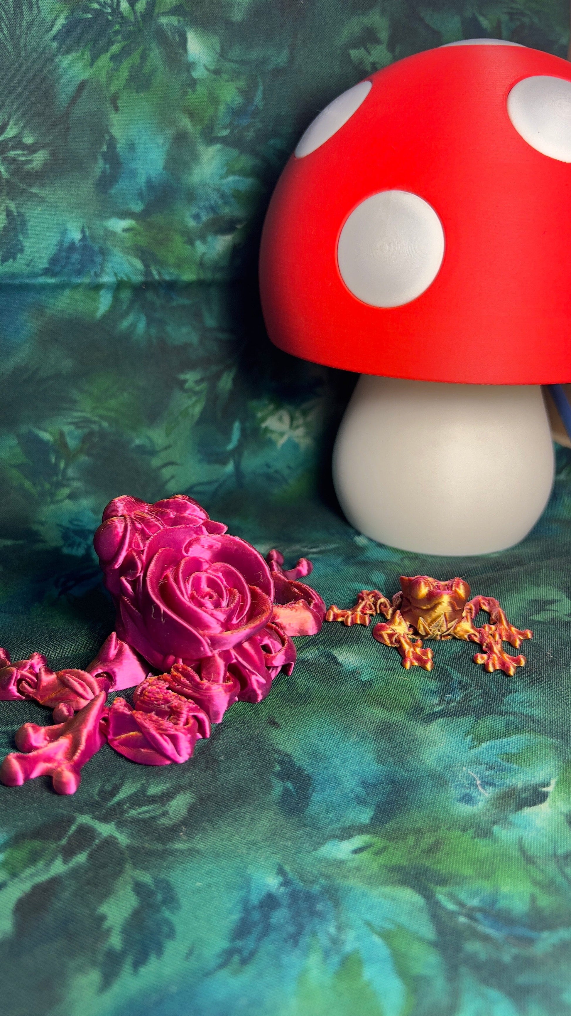 Rose Frog - 3D Printed Articulating Figurine Adult B Grade - Magenta Gold - Color Shift