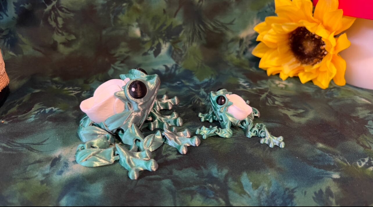 Rose Frog - 3D Printed Articulating Figurine Adult Shiny Green with White Rose